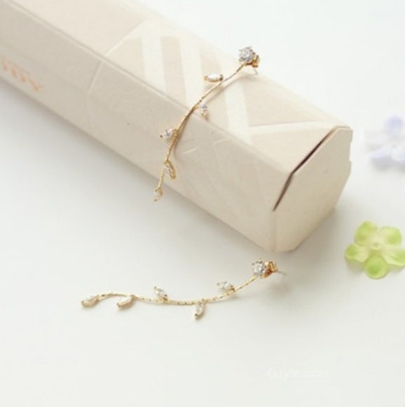 .925 Sterling Silver CZ Long Chain Leaf Studs - Picture 2 of 5